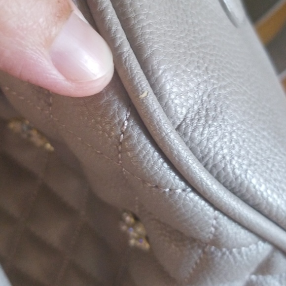 Grey small satchel by betsey Johnson - Picture 5 of 5